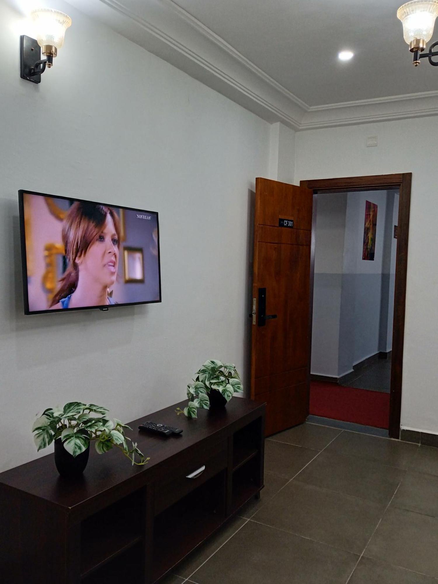 Cofe Hotel Yaoundé Kültér fotó