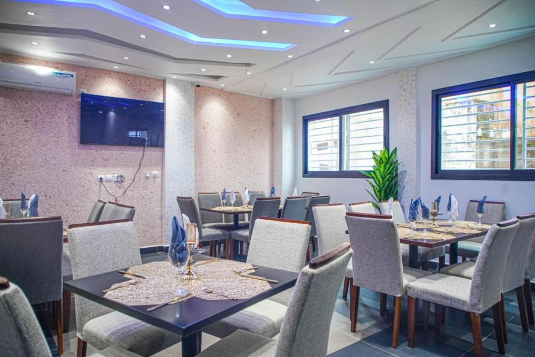 Cofe Hotel Yaoundé Kültér fotó