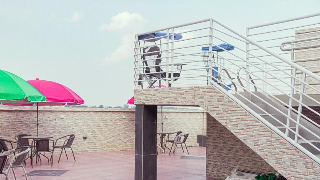 Cofe Hotel Yaoundé Kültér fotó