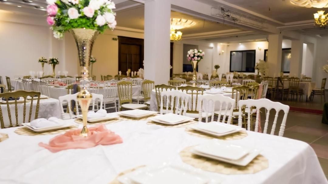 Cofe Hotel Yaoundé Kültér fotó